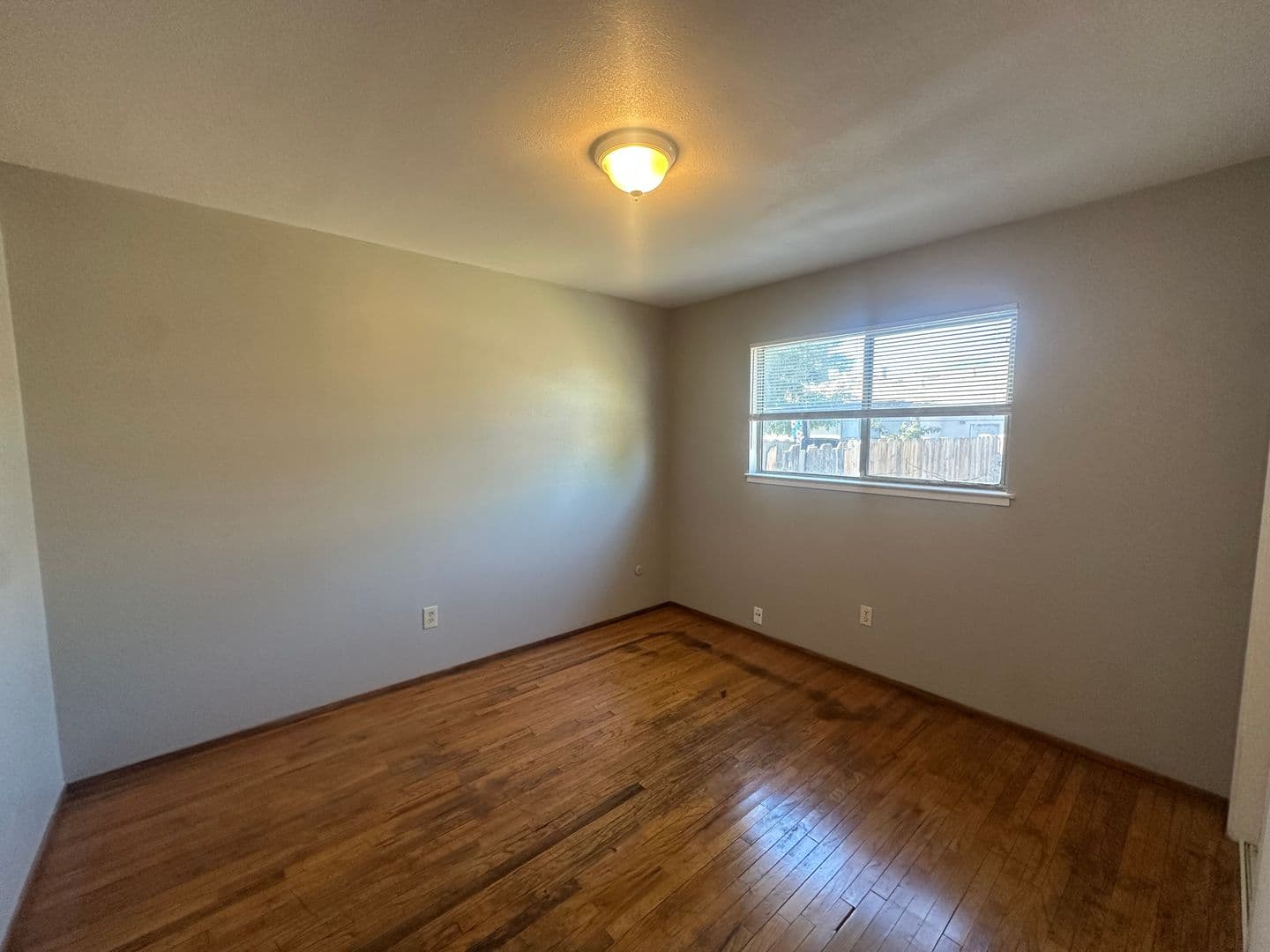 Modesto Apartment: 917-B Byron Lane
