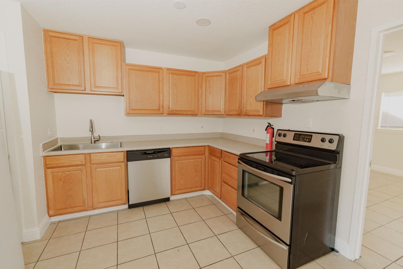 Turlock Apartment: 683 - 695 Vermont Ave