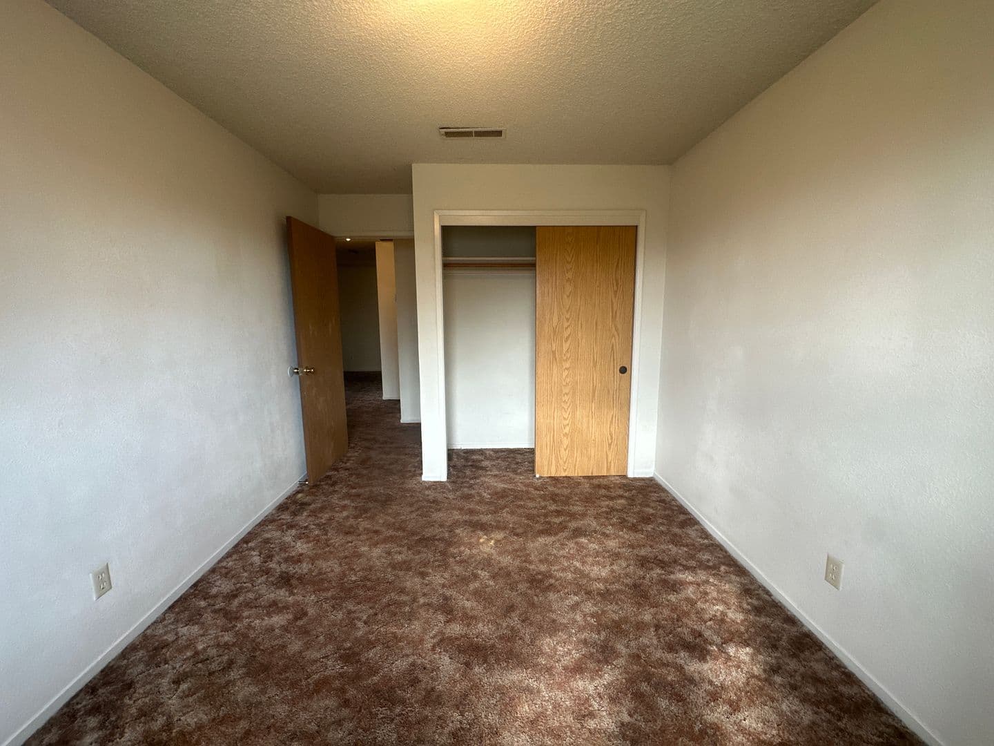 Merced Apartment: 2100 Dinkey Creek Ave. #A