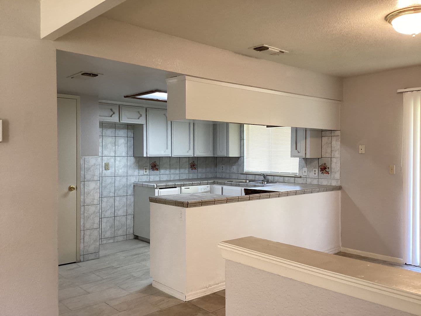 Fresno House: 3325 E. Pine Avenue