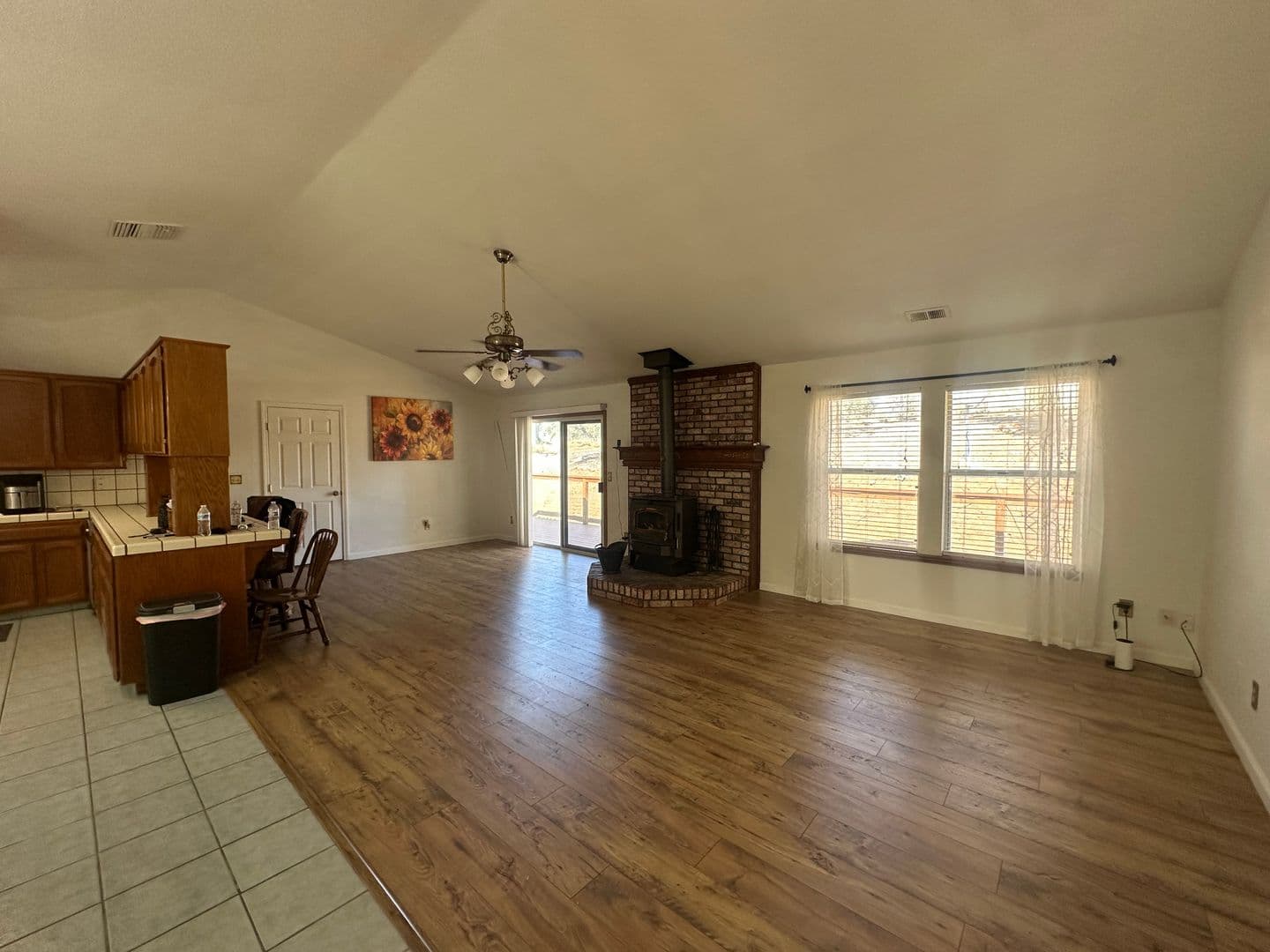 Coulterville House: 10475 Gusano Way
