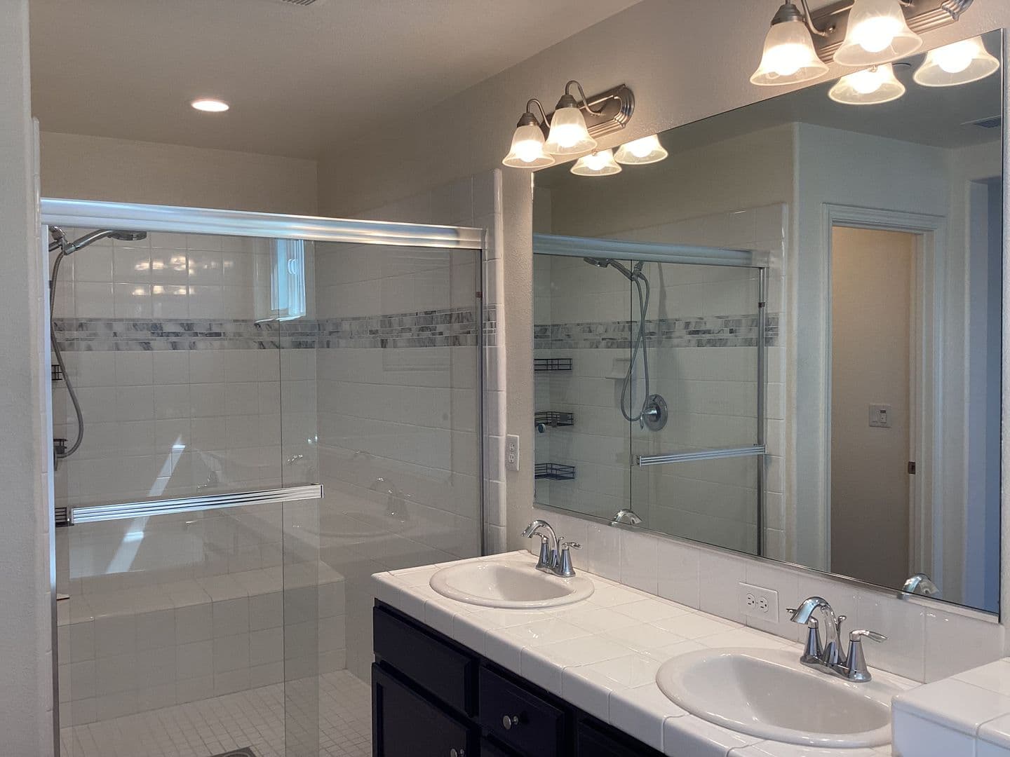 Clovis House: 2573 Daisy Drive