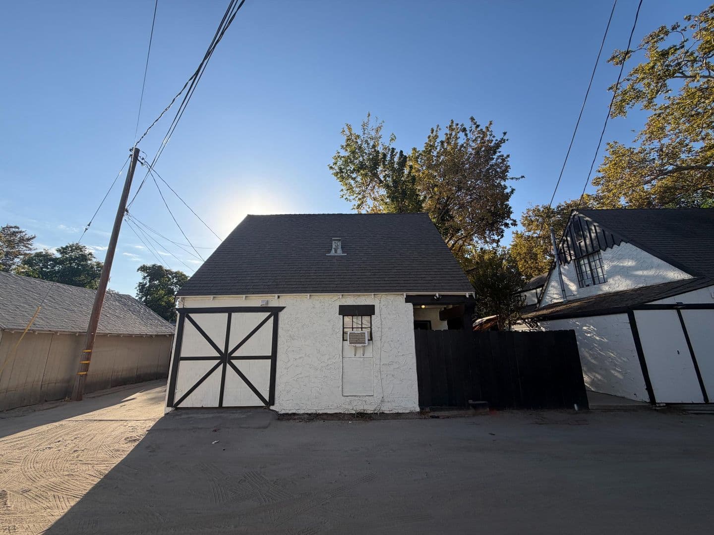 Turlock Apartment: 607 E Marshall St