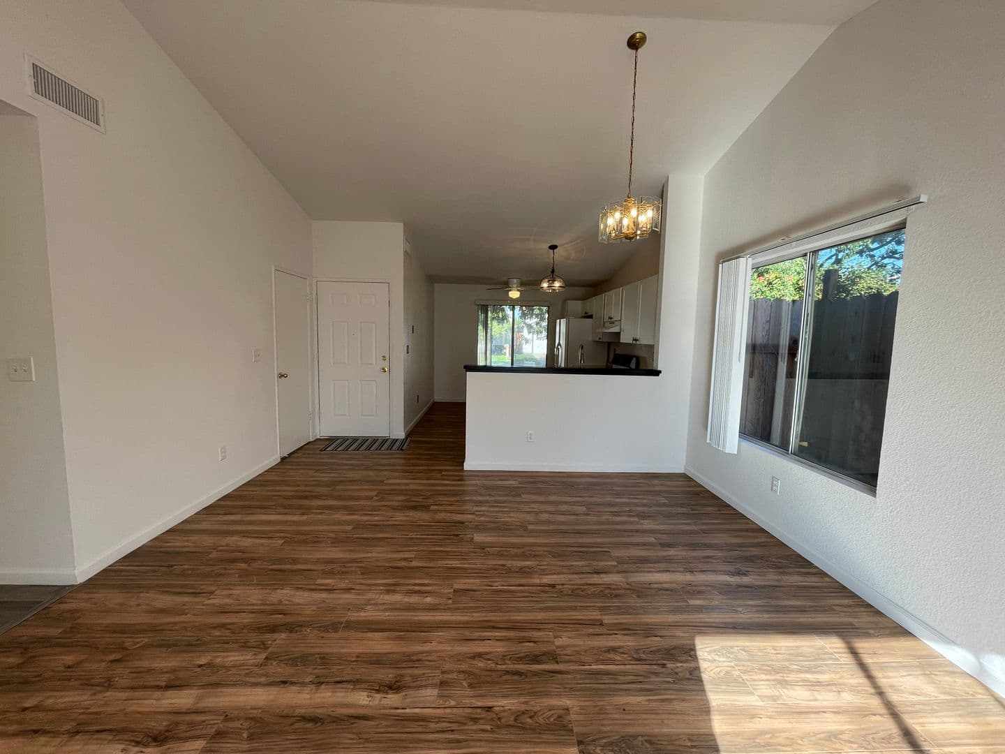 Newman House: 1028 Grackle Ct