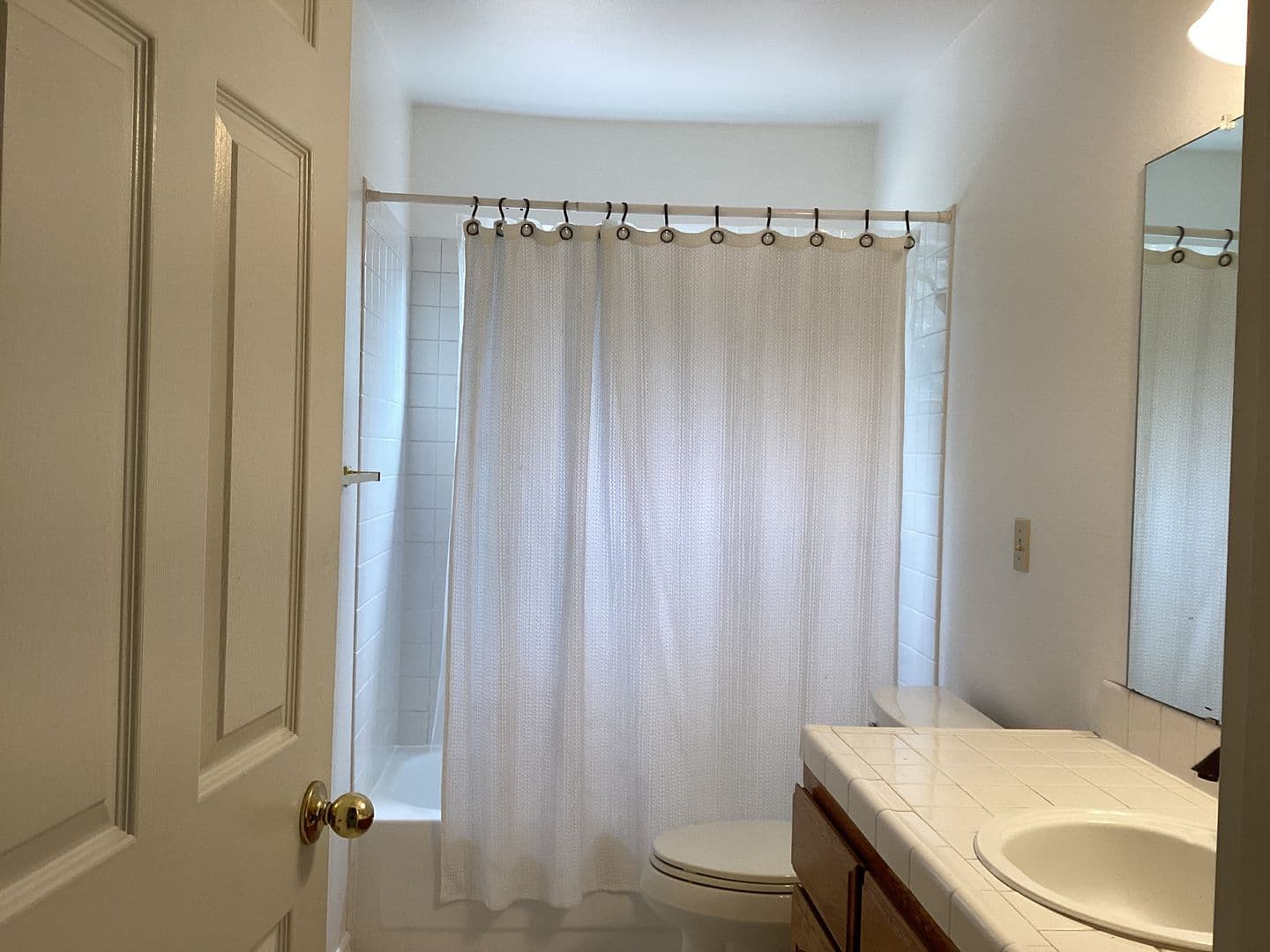 Fresno House: 9615 N Buttonwood Court