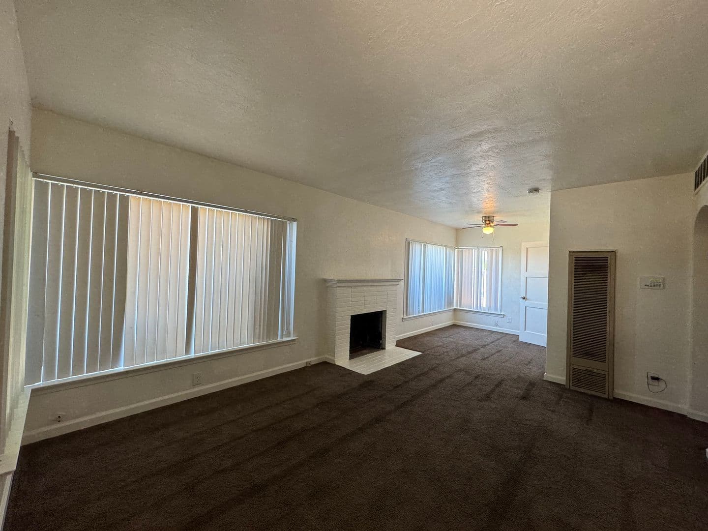 Fresno Apartment: 3452 E. Clinton Ave