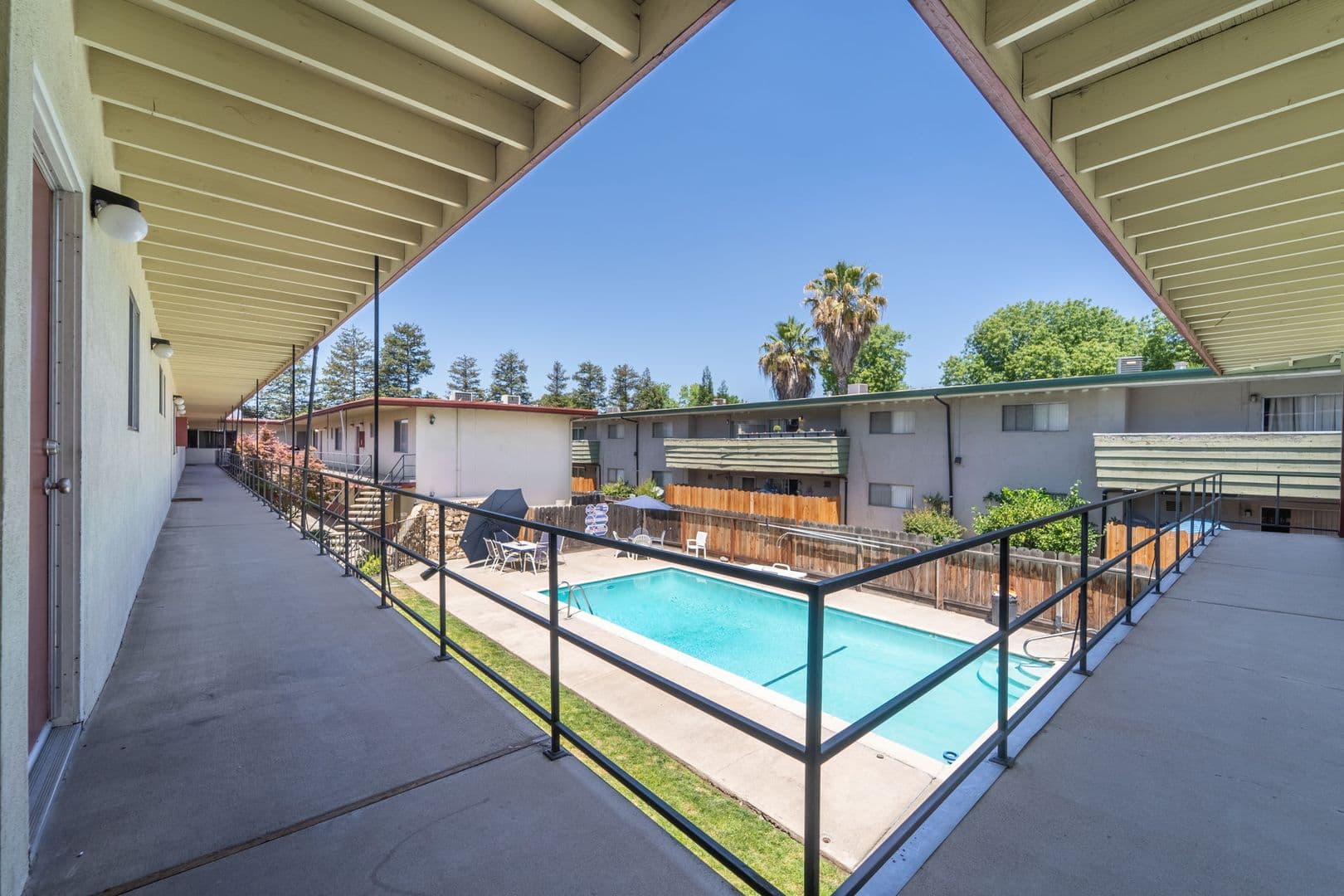 Modesto Apartment: 1821 Tully Road