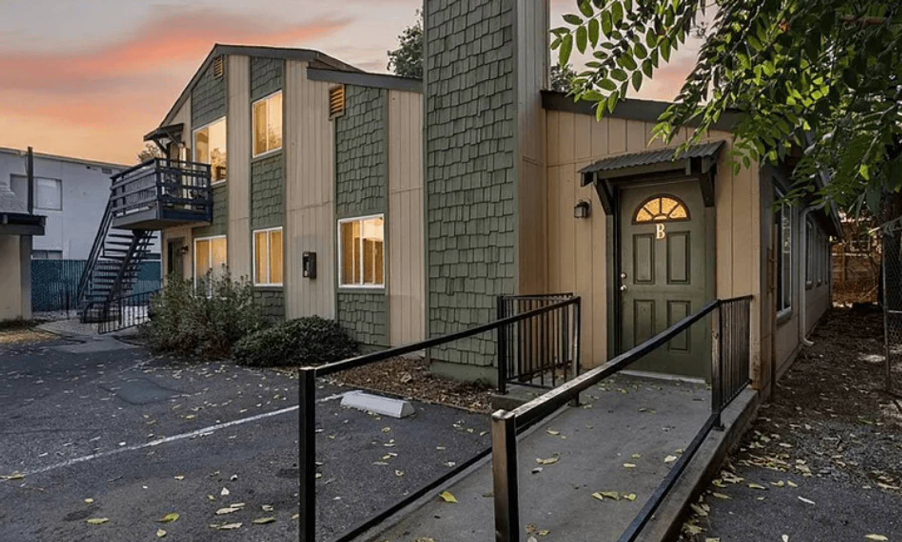 Chico Apartment: 703 W 2nd Avenue