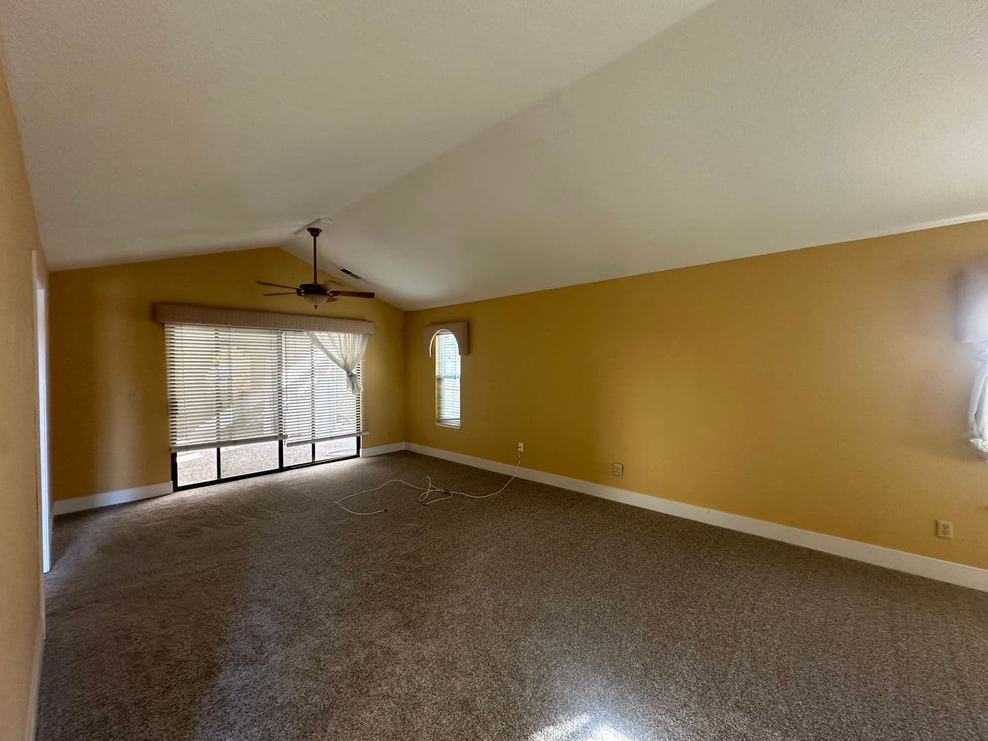 Modesto House: 1005 Westmont Ct