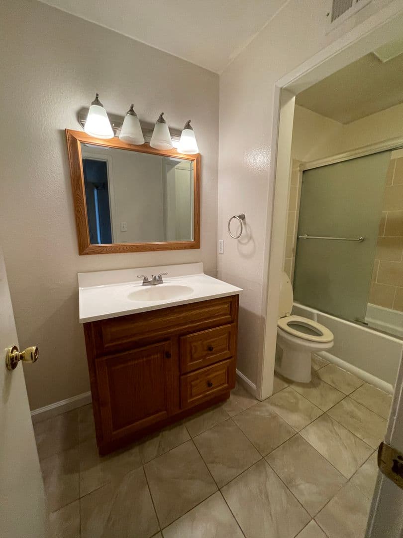 Ceres House: 2675 Parkway