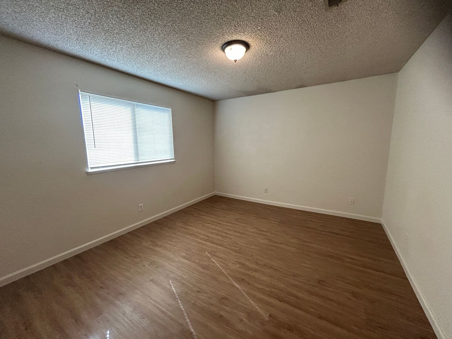 Merced Apartment: 144 South Parsons Ave. #F