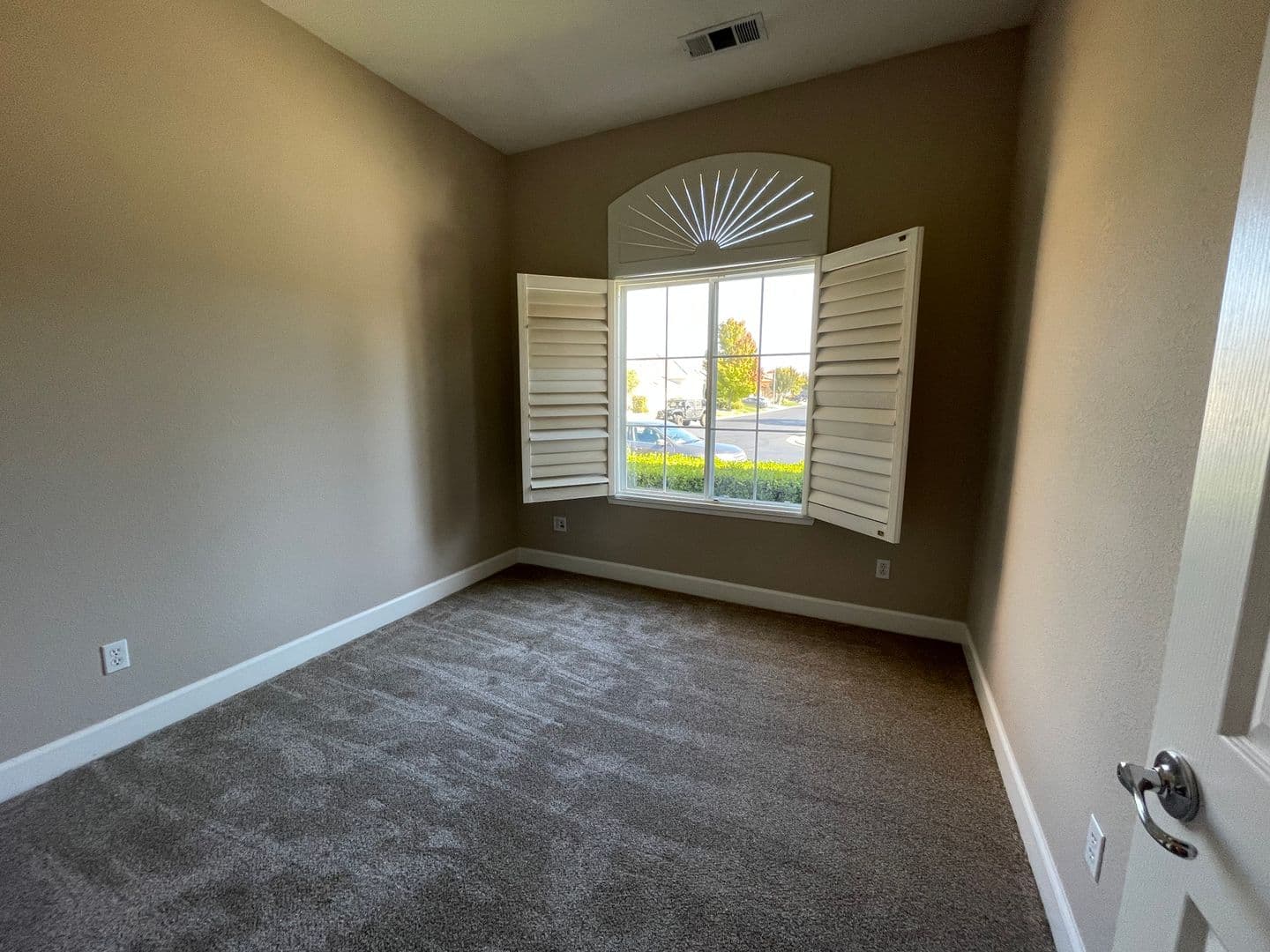 Modesto House: 1621 Linnea Ln