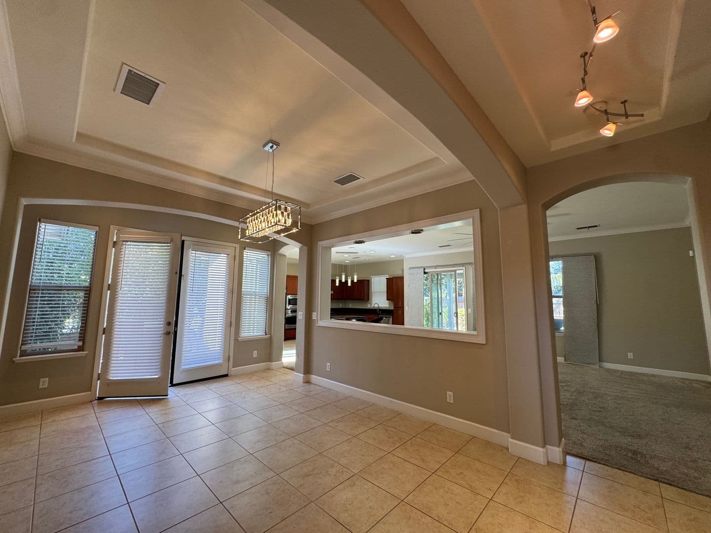 Clovis House: 2171 Buckingham Ave