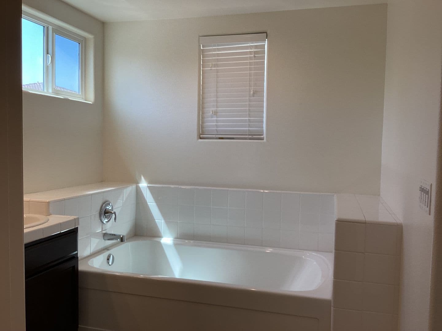 Clovis House: 2573 Daisy Drive