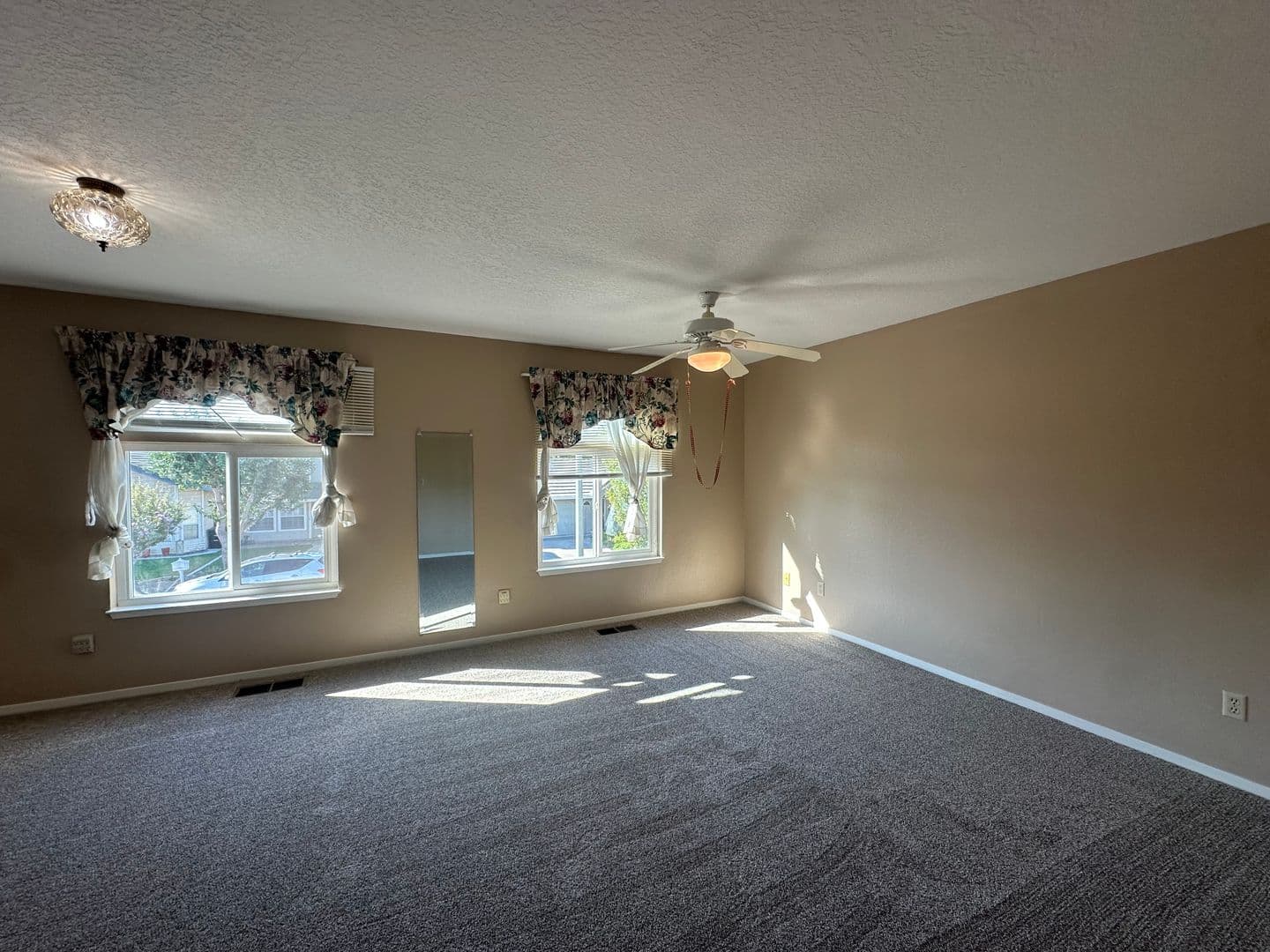 Modesto House: 1005 Westmont Ct