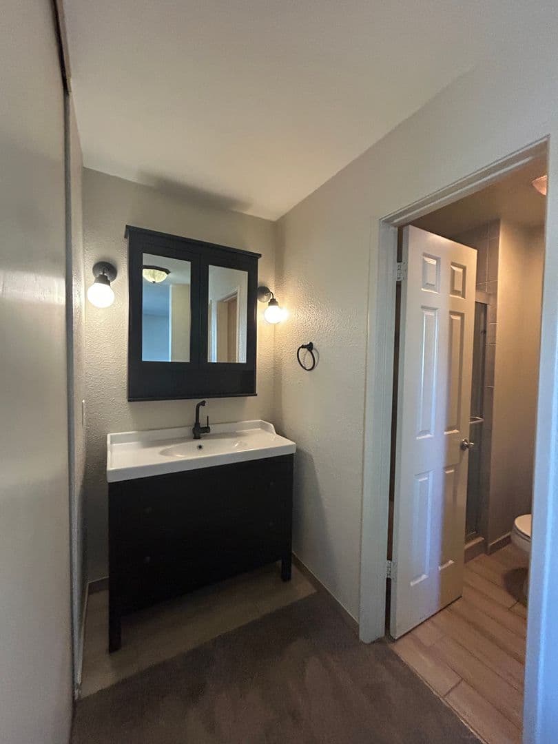 Modesto House: 3424 Vintage Drive #142