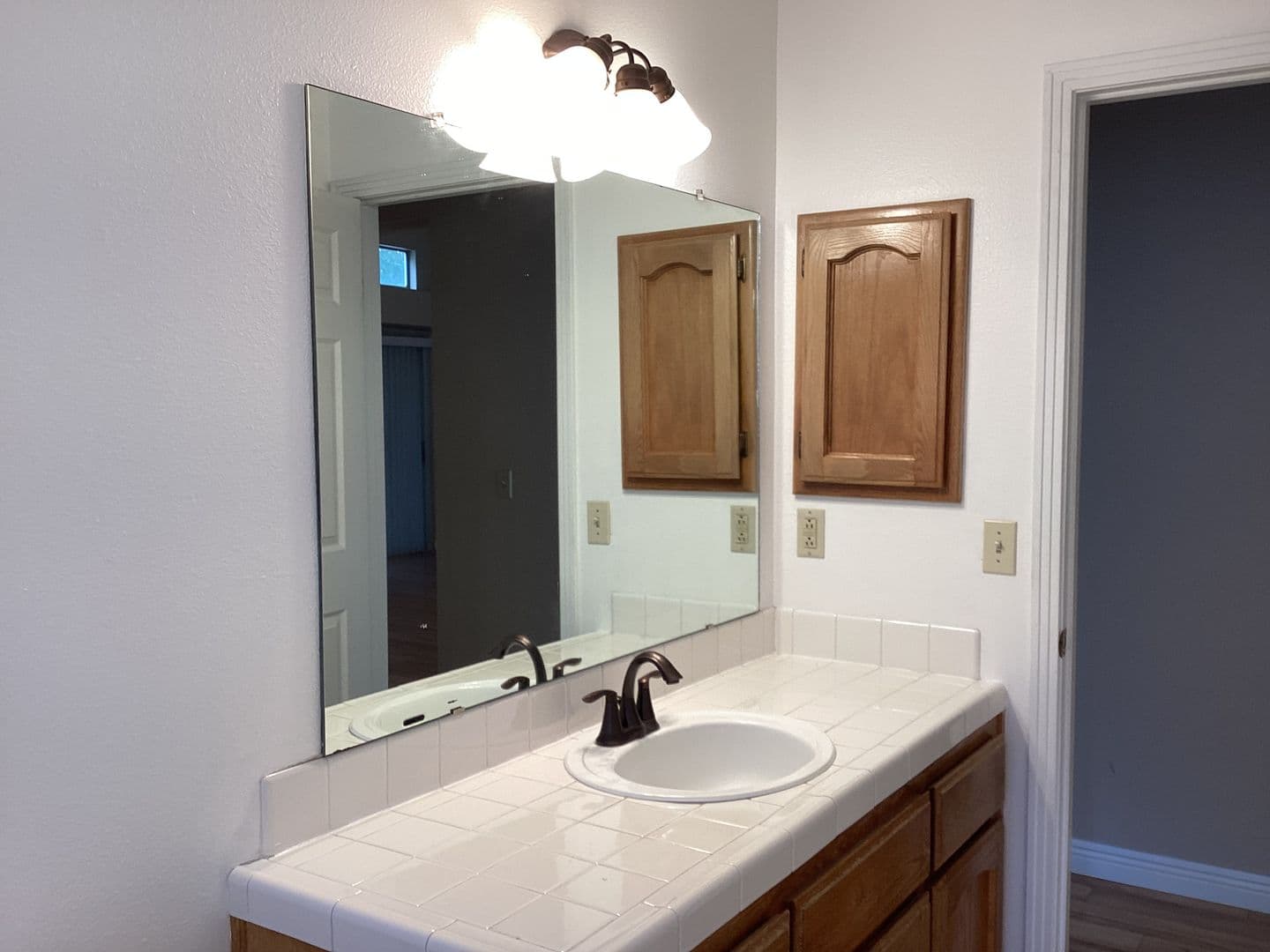 Fresno House: 9615 N Buttonwood Court