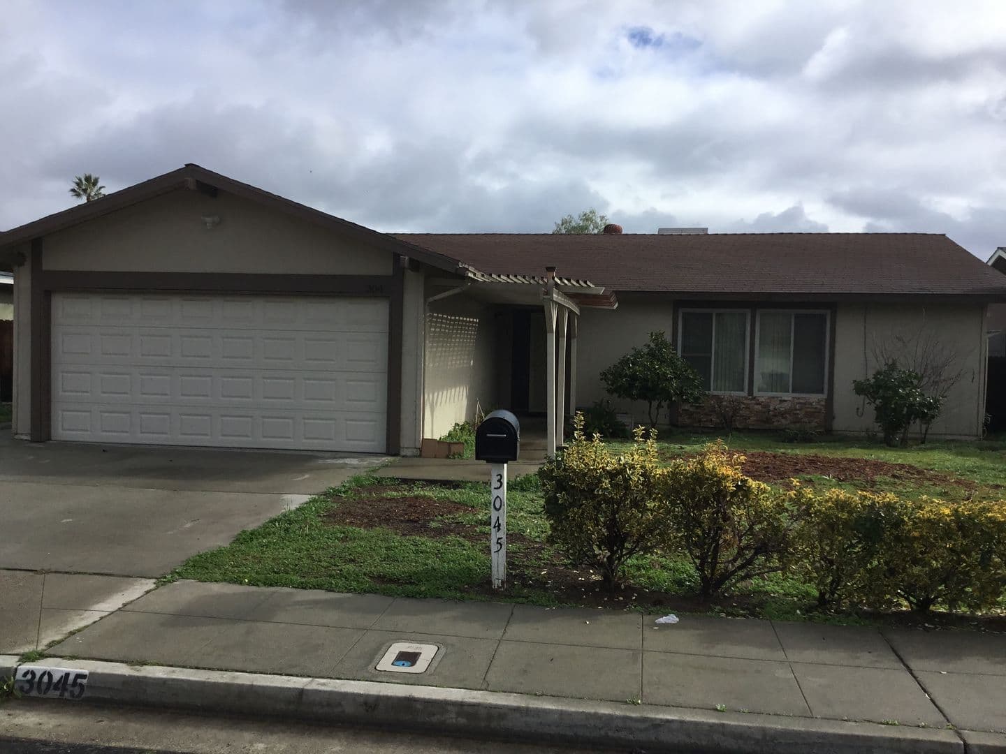 Clovis House: 3045 Adler Avenue