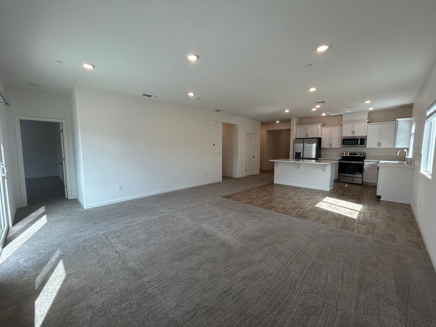 Patterson House: 931 Grimsby Lane