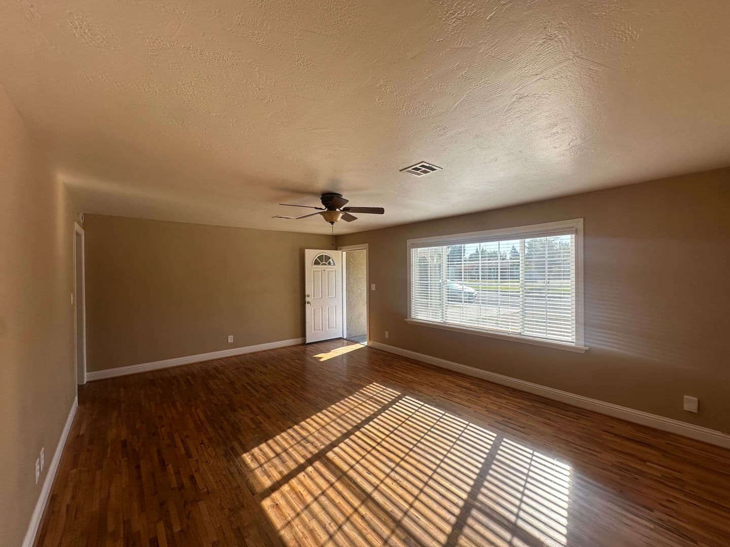Modesto House: 1129 Allen Dr