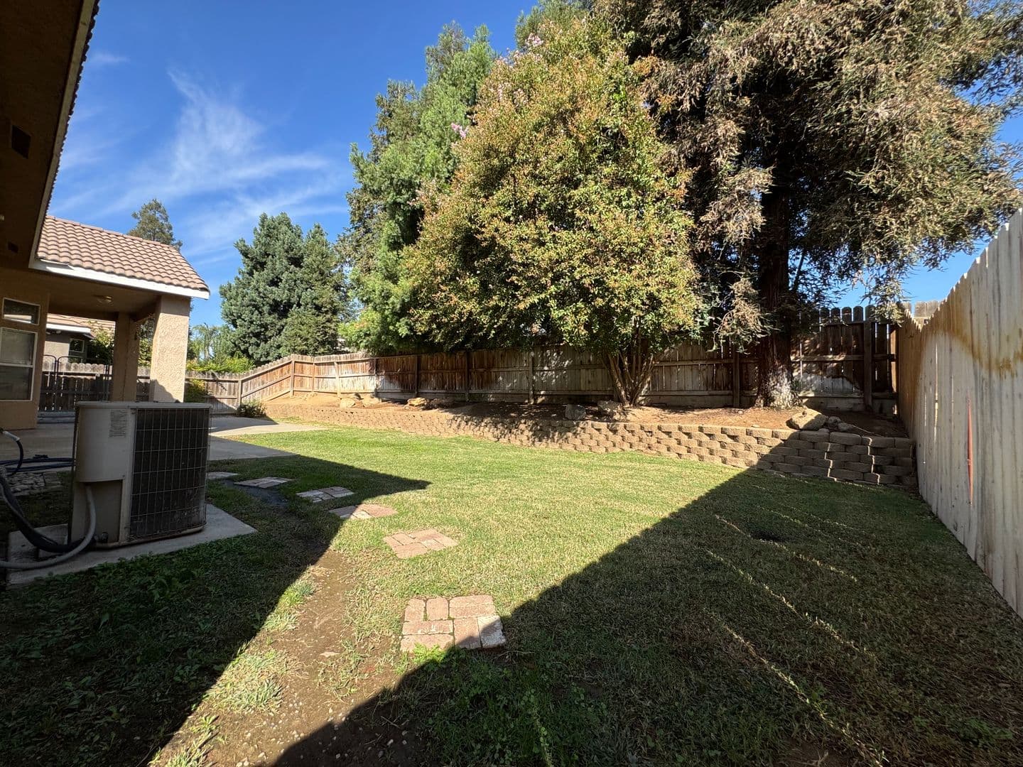 Fresno House: 5594 W. Bluff Avenue