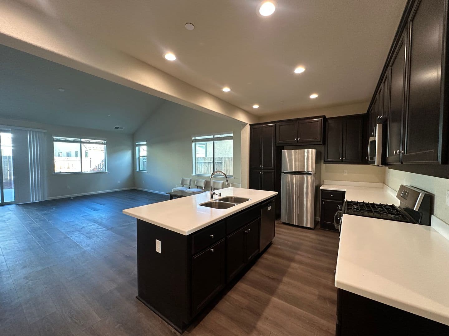 Modesto House: 4352 Vanguard Drive