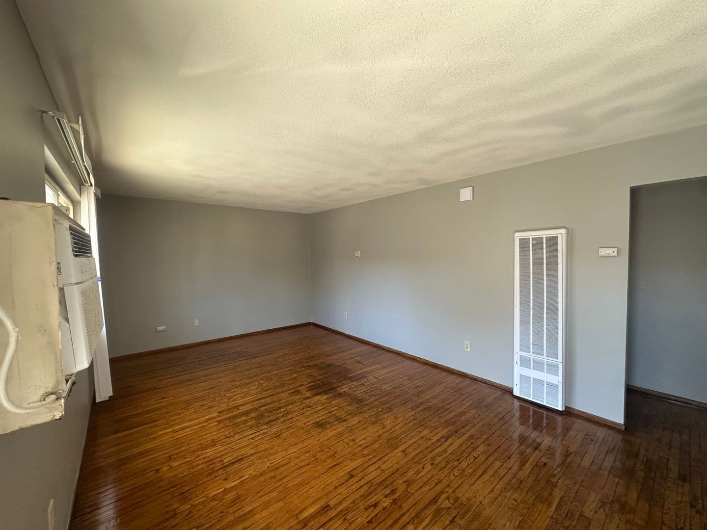 Modesto Apartment: 917-B Byron Lane