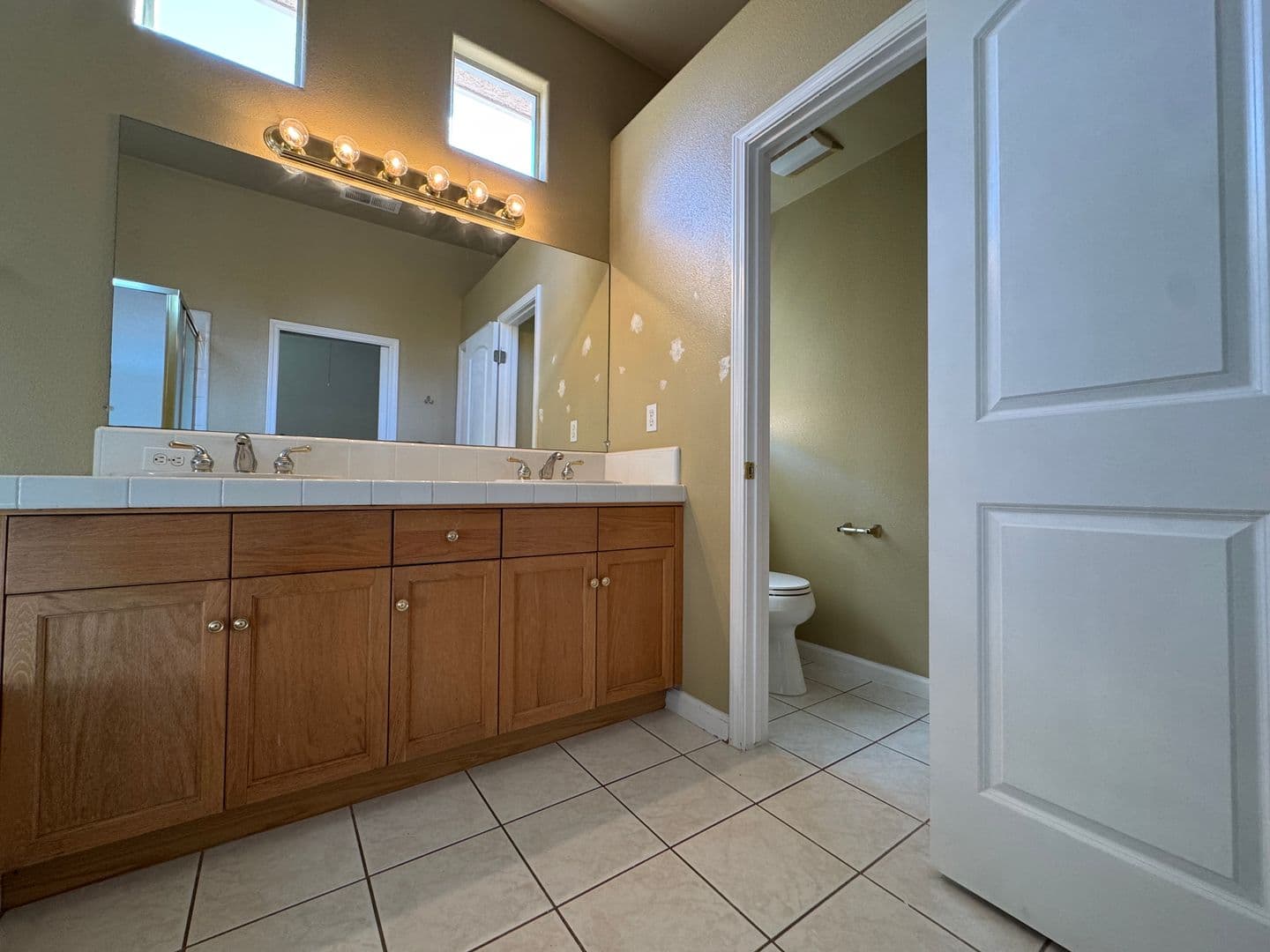 Fresno House: 5594 W. Bluff Avenue