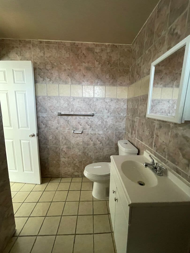 Olivehurst Apartment: 4357 College Way - #4