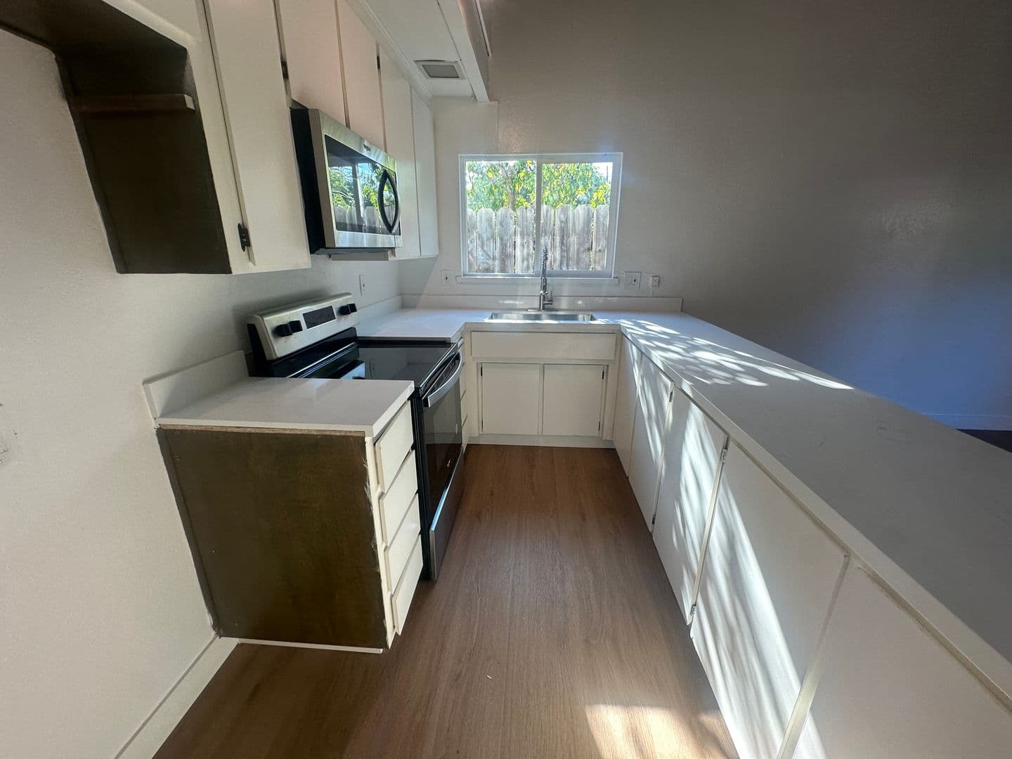 Stockton House: 2615 N El Dorado St