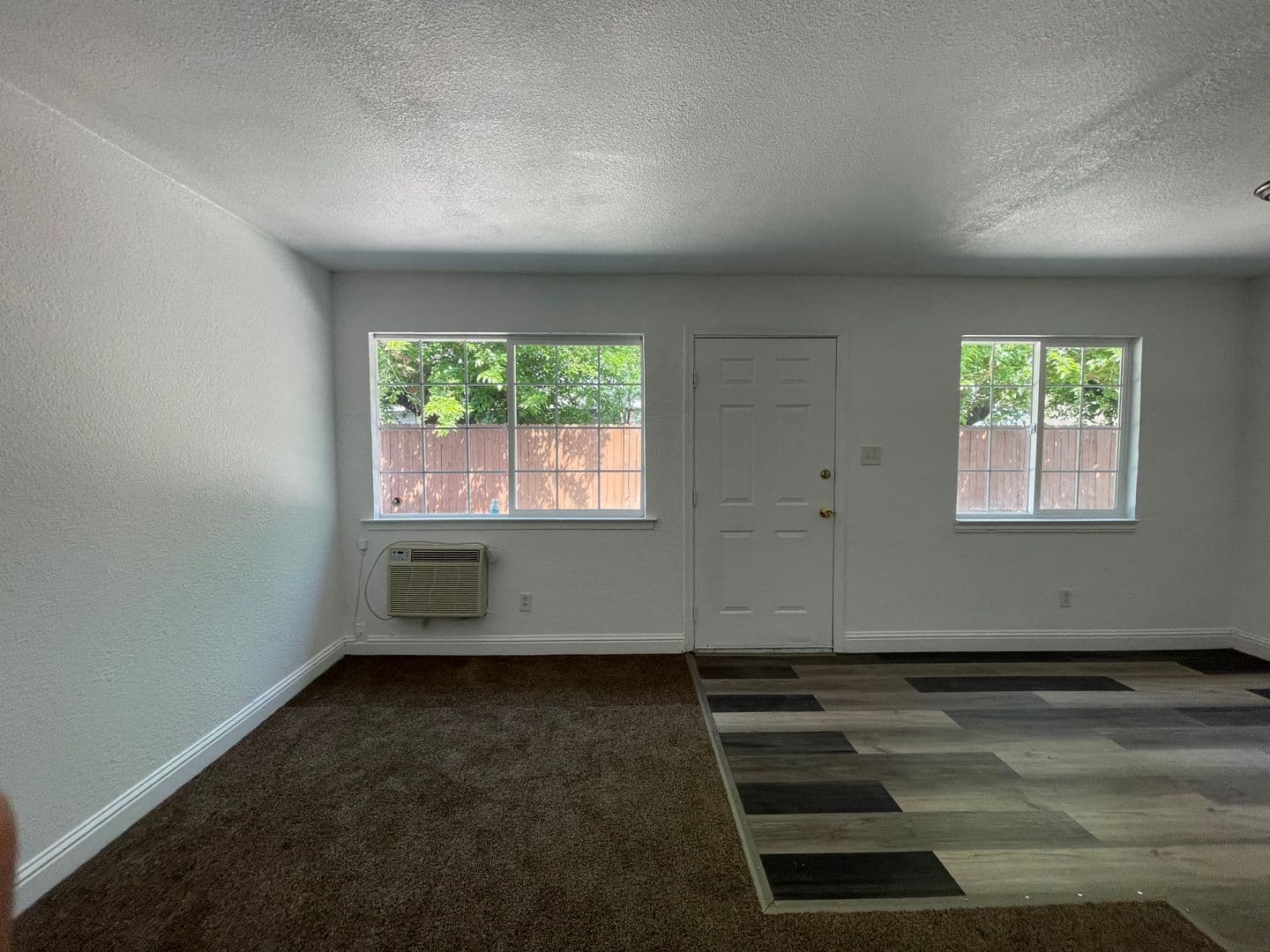 Olivehurst Apartment: 4357 College Way - #4