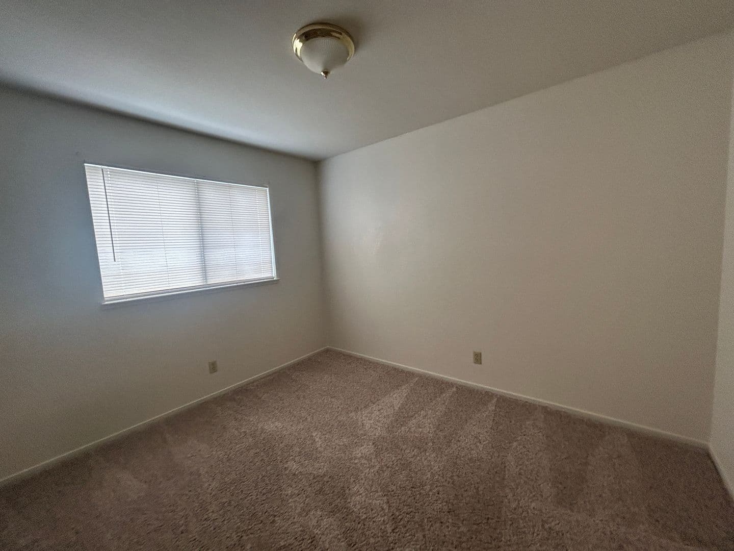 Merced Apartment: 154 South Parsons Ave. #B