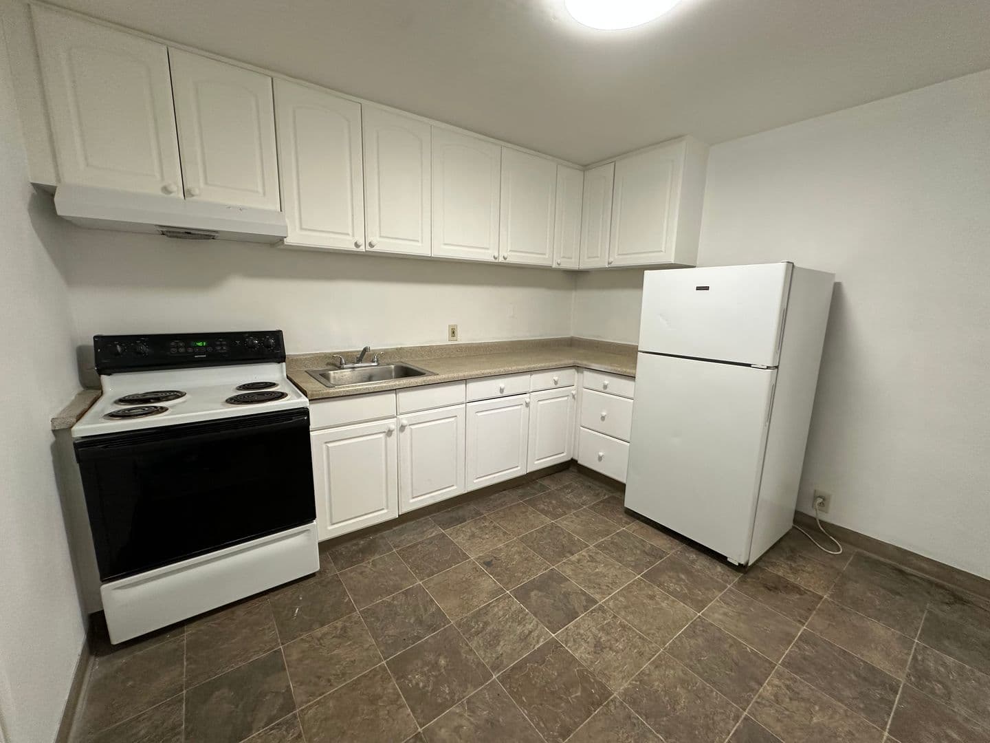 Chico Apartment: 1175 E 8th Street