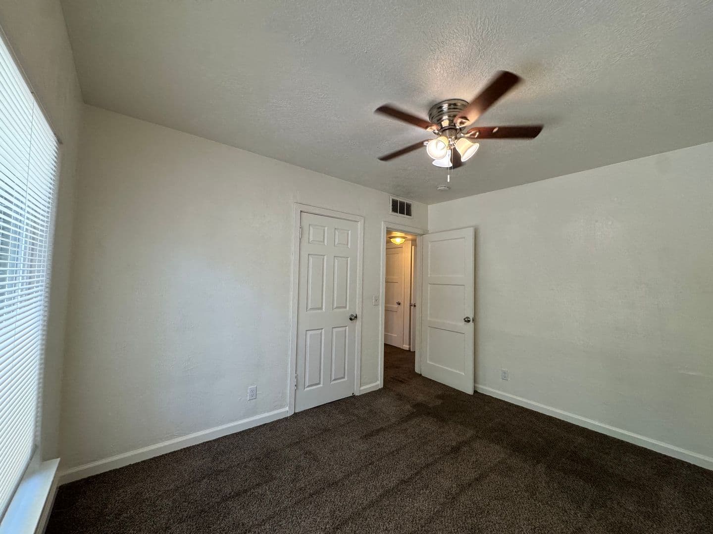 Fresno Apartment: 3452 E. Clinton Ave