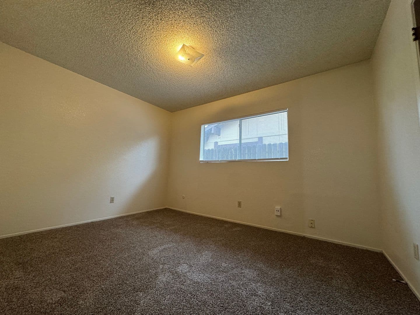 Clovis Apartment: 180 W. 9th Street