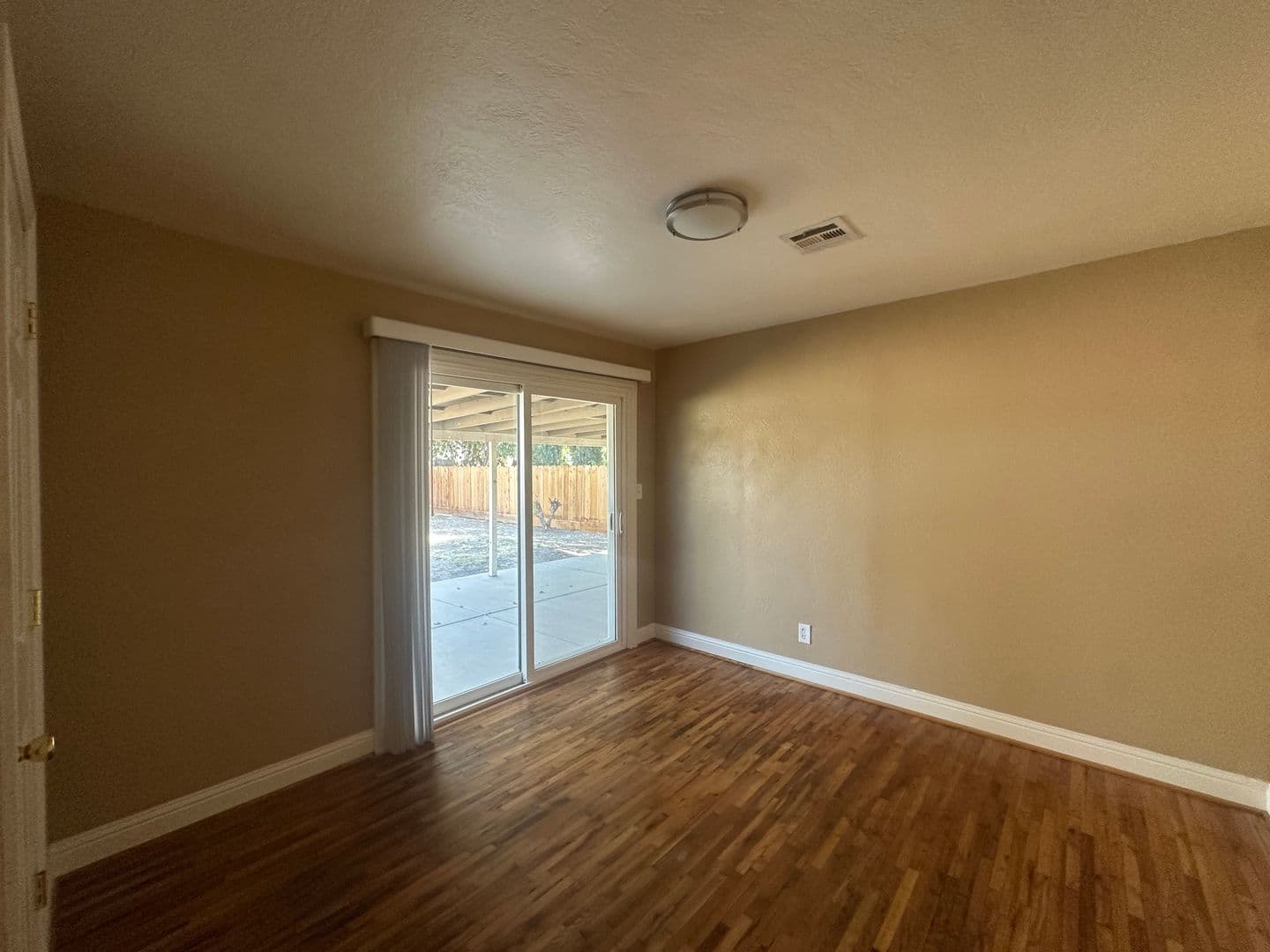 Modesto House: 1129 Allen Dr