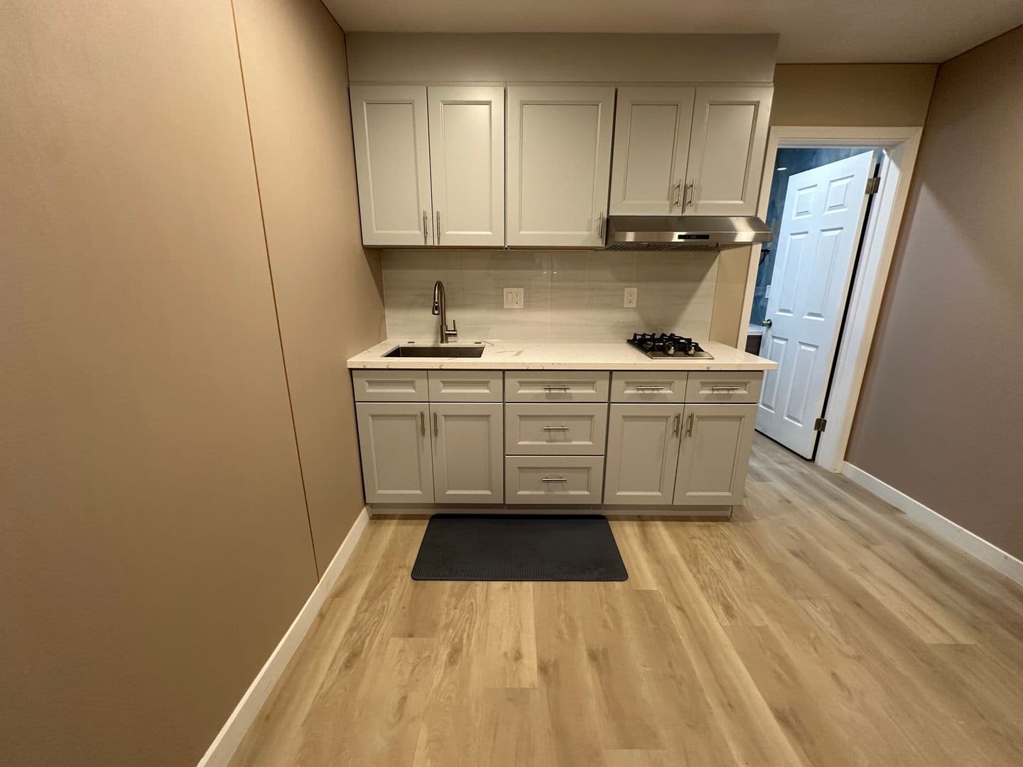 Chico Apartment: 3207 State Highway 32