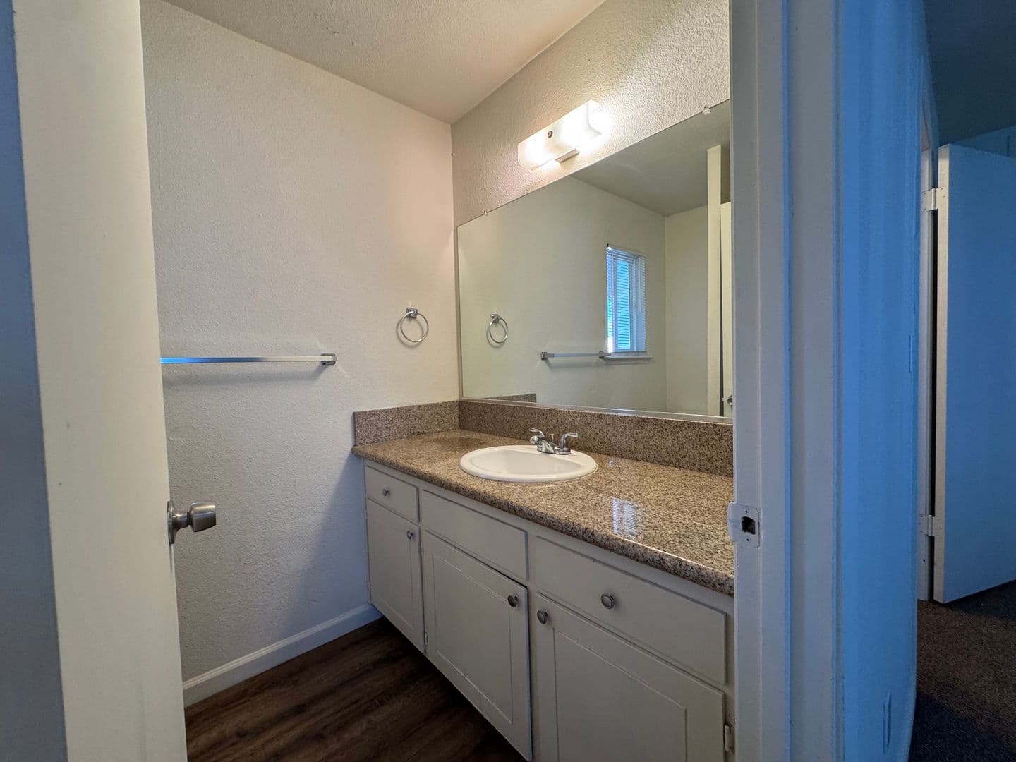 Fresno Apartment: 4853 E. University Avenue - 101