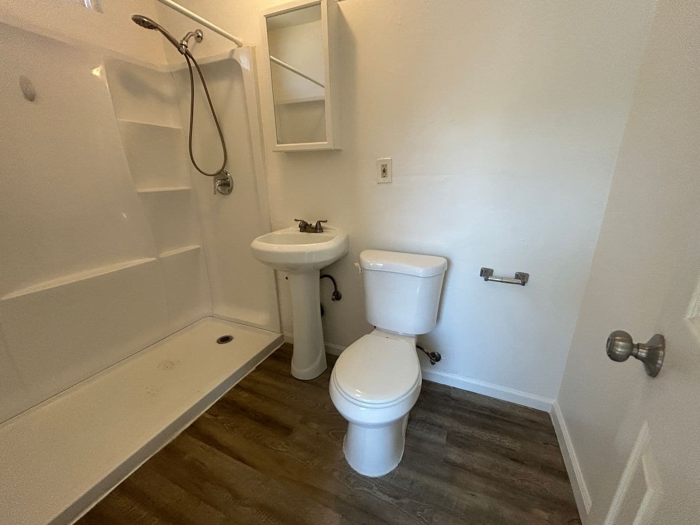 Modesto Apartment: 925 1/2 7th Street