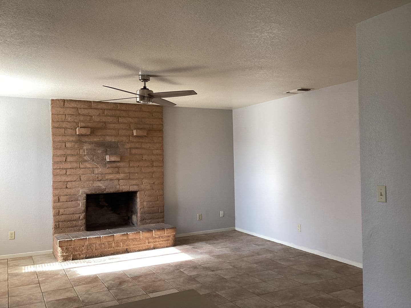 Fresno House: 3325 E. Pine Avenue