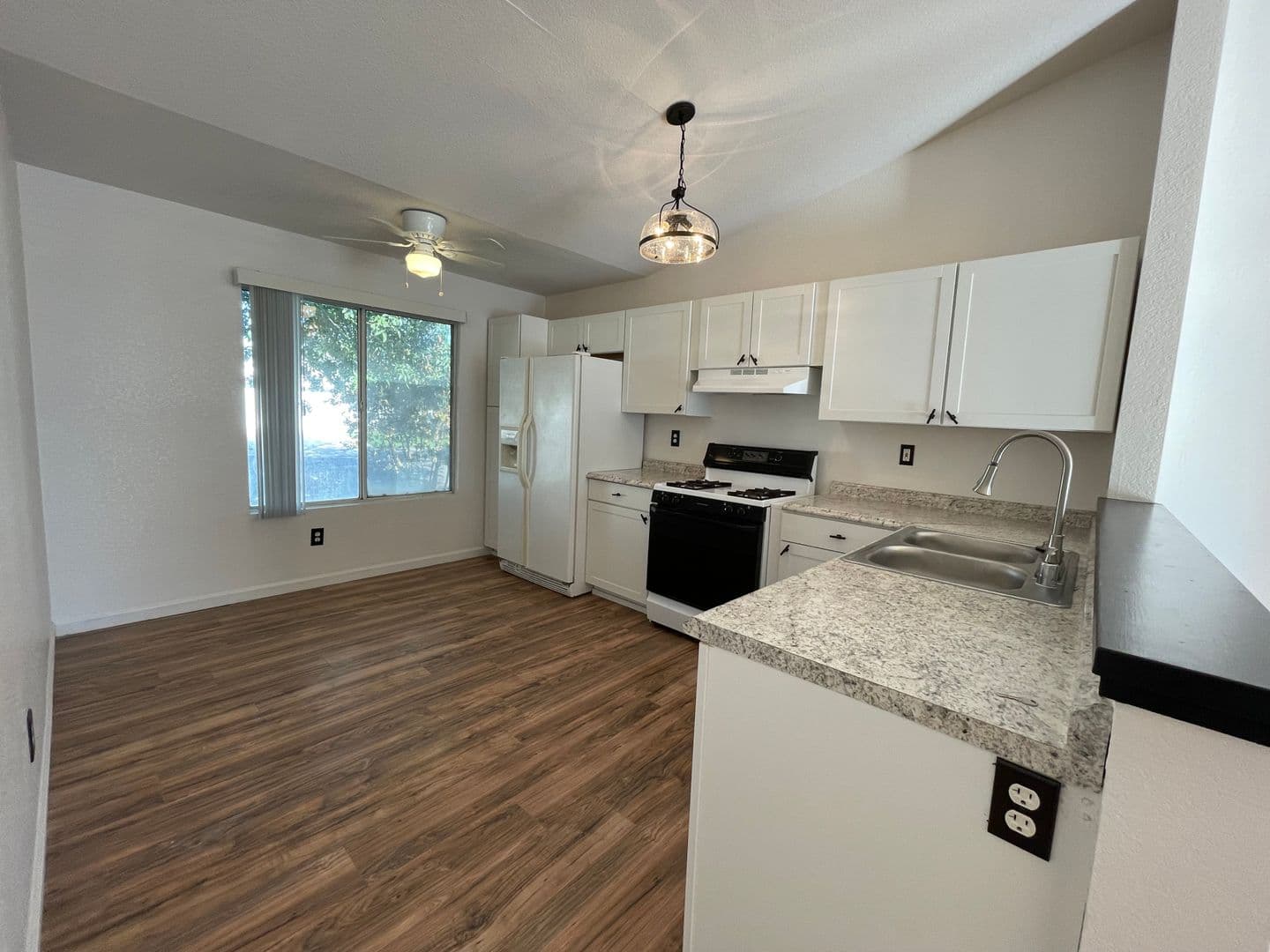 Newman House: 1028 Grackle Ct
