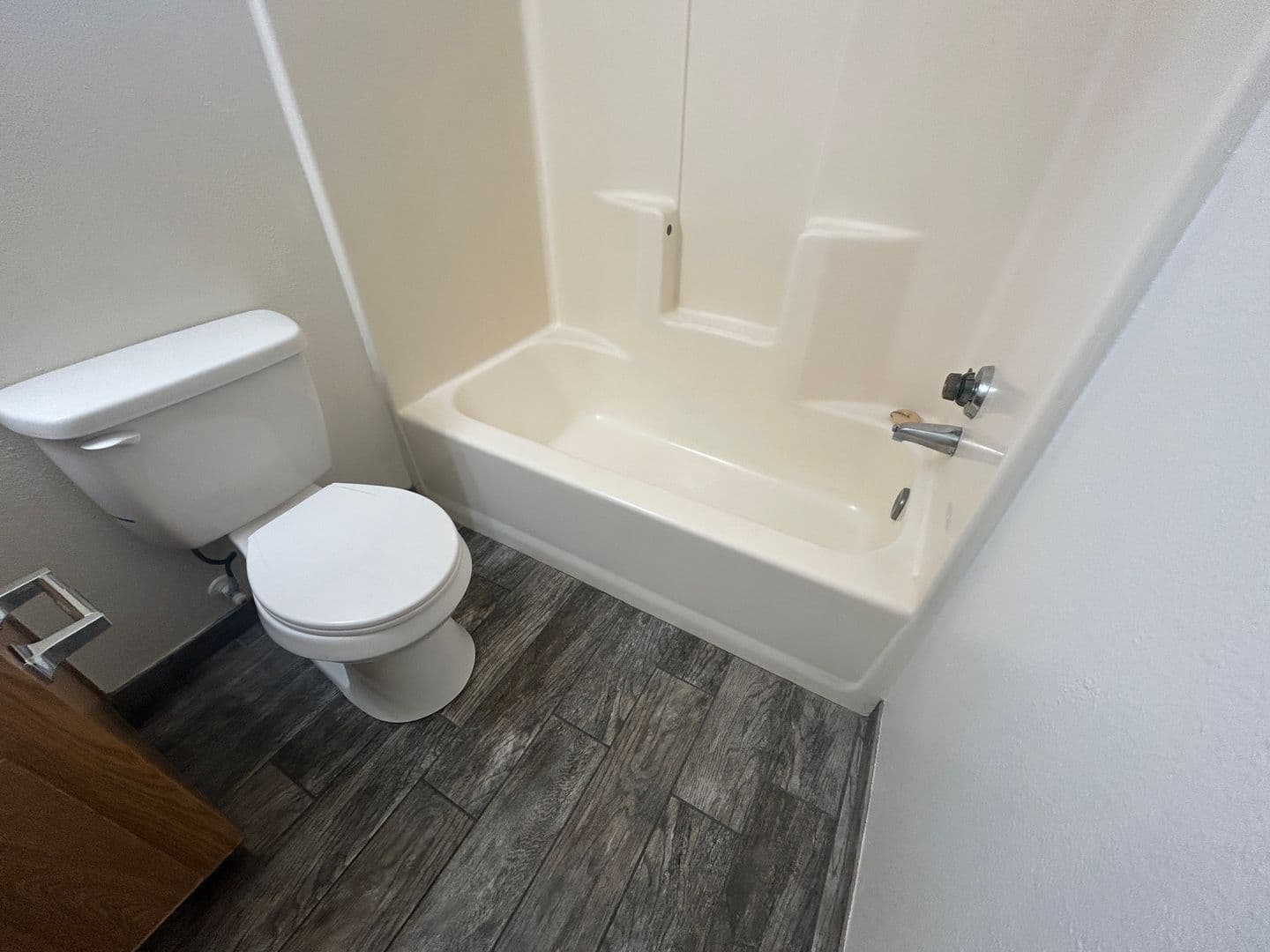 Merced Apartment: 154 South Parsons Ave. #B