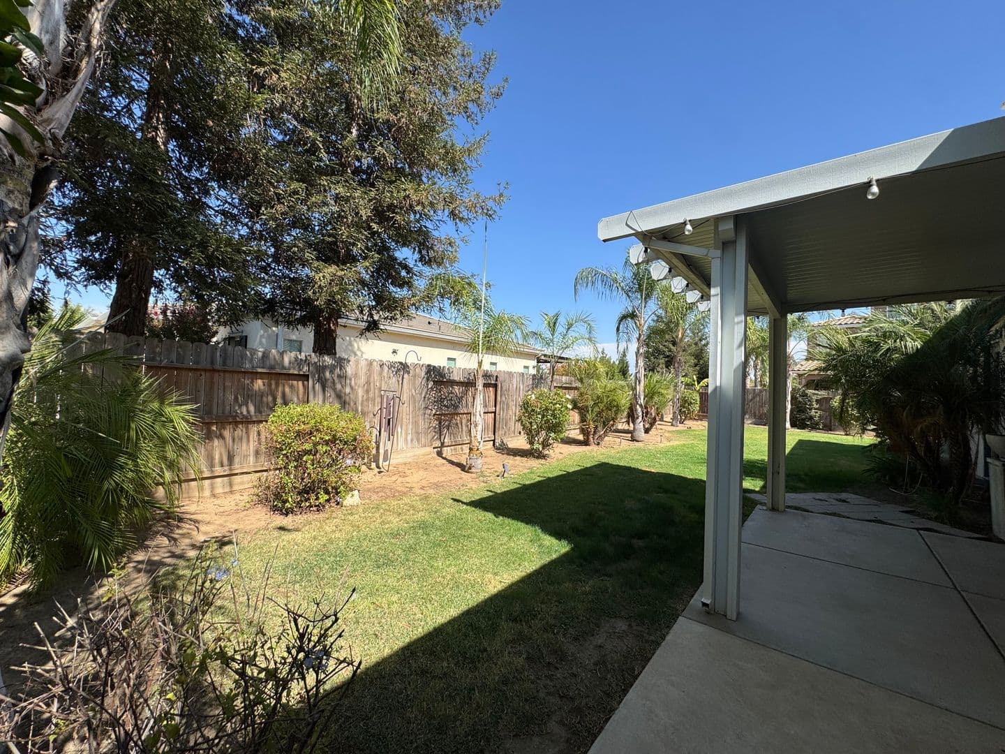 Clovis House: 2171 Buckingham Ave