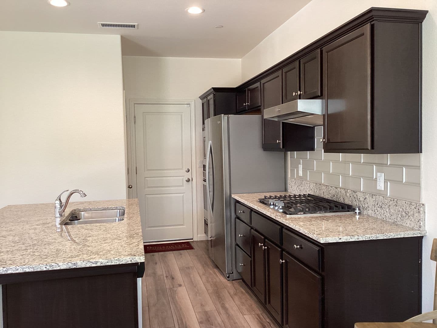 Clovis House: 2573 Daisy Drive