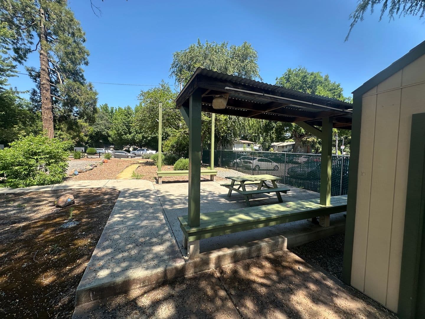 Chico Apartment: 703 W 2nd Avenue
