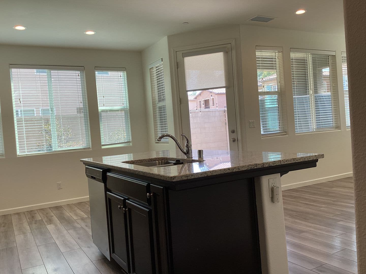 Clovis House: 2573 Daisy Drive
