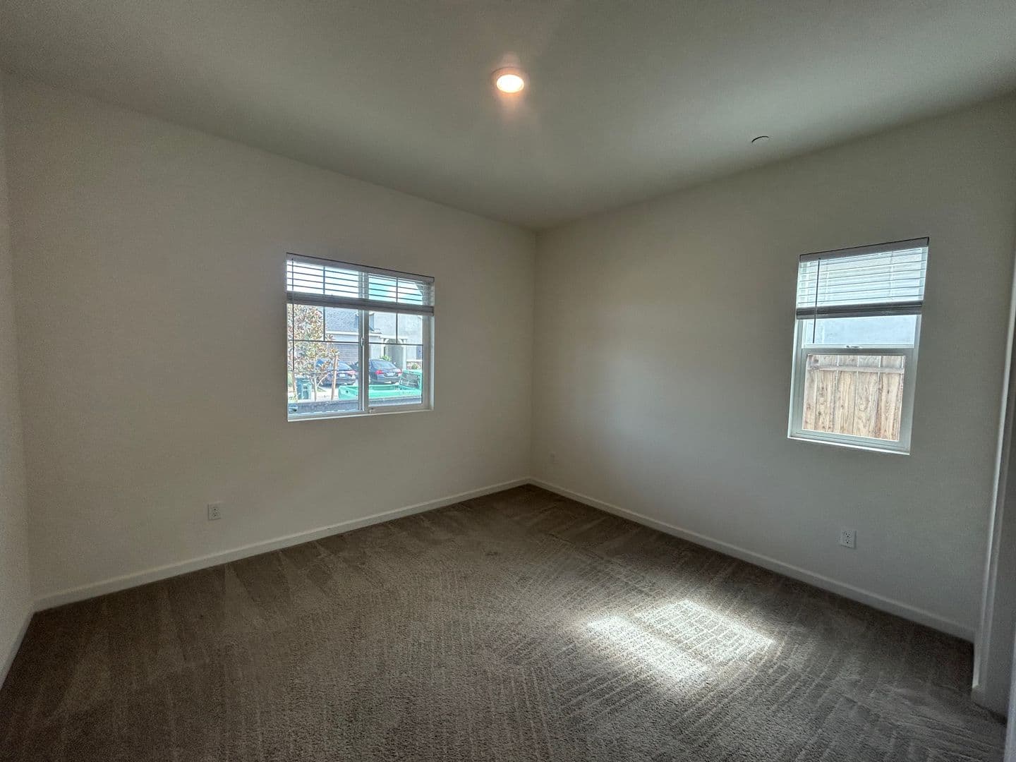 Patterson House: 931 Grimsby Lane