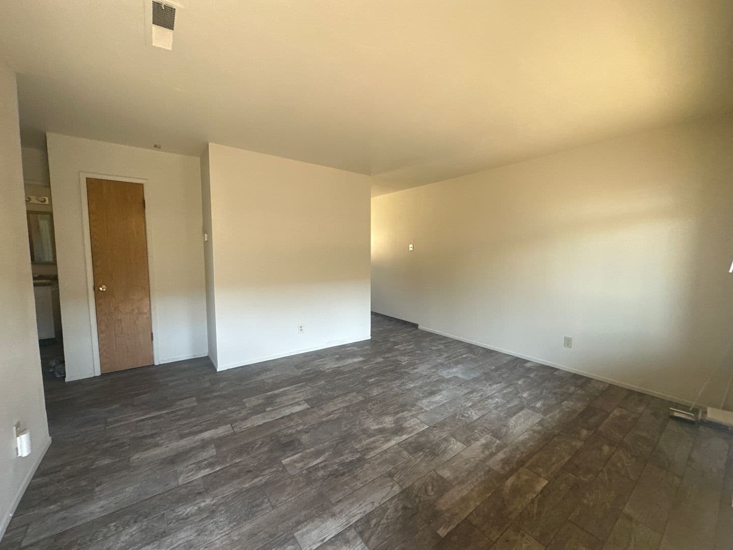 Merced Apartment: 32 South Parsons Ave. #C