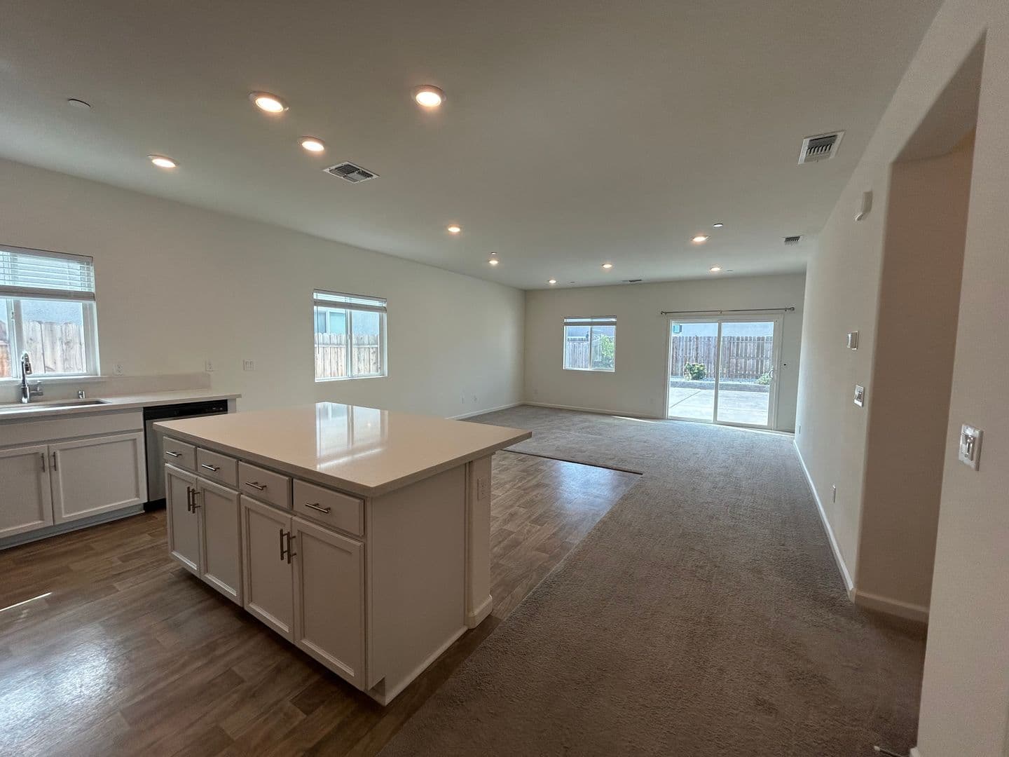 Patterson House: 931 Grimsby Lane