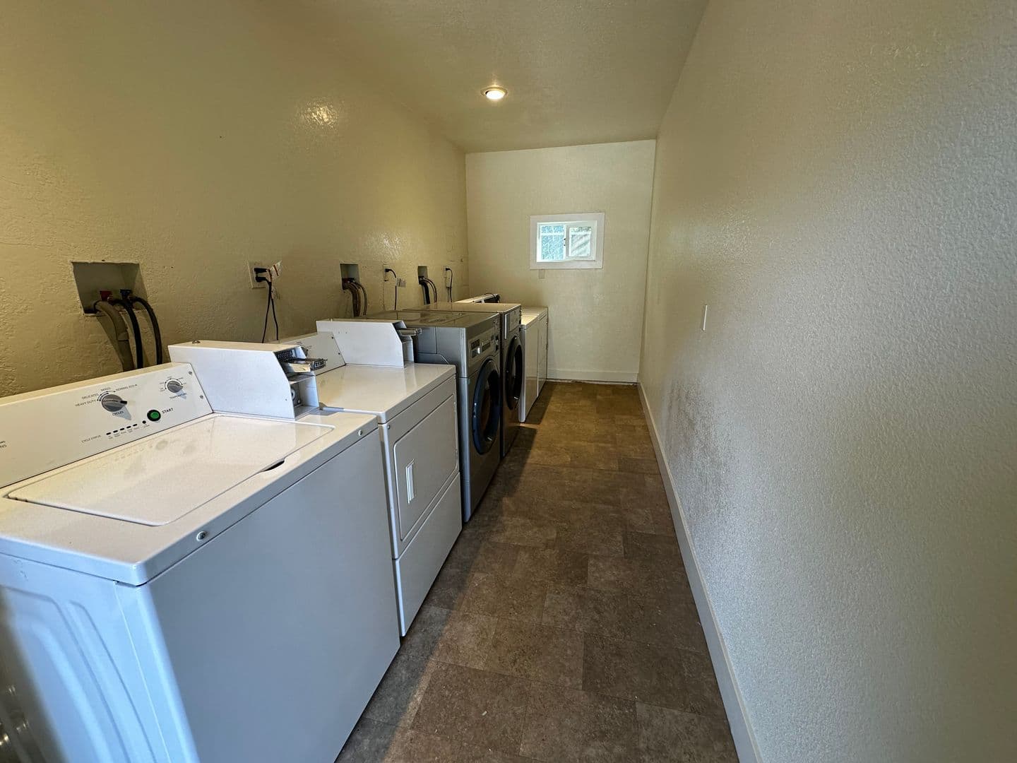Chico Apartment: 703 W 2nd Avenue